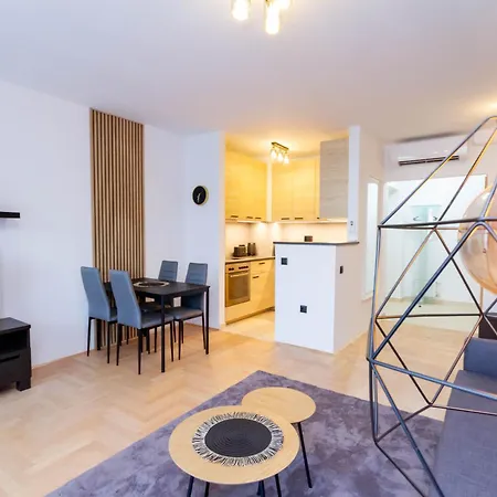 Gozsdu White Raven Residence 105 - Free Parking, Terrace Budapest Exterior photo