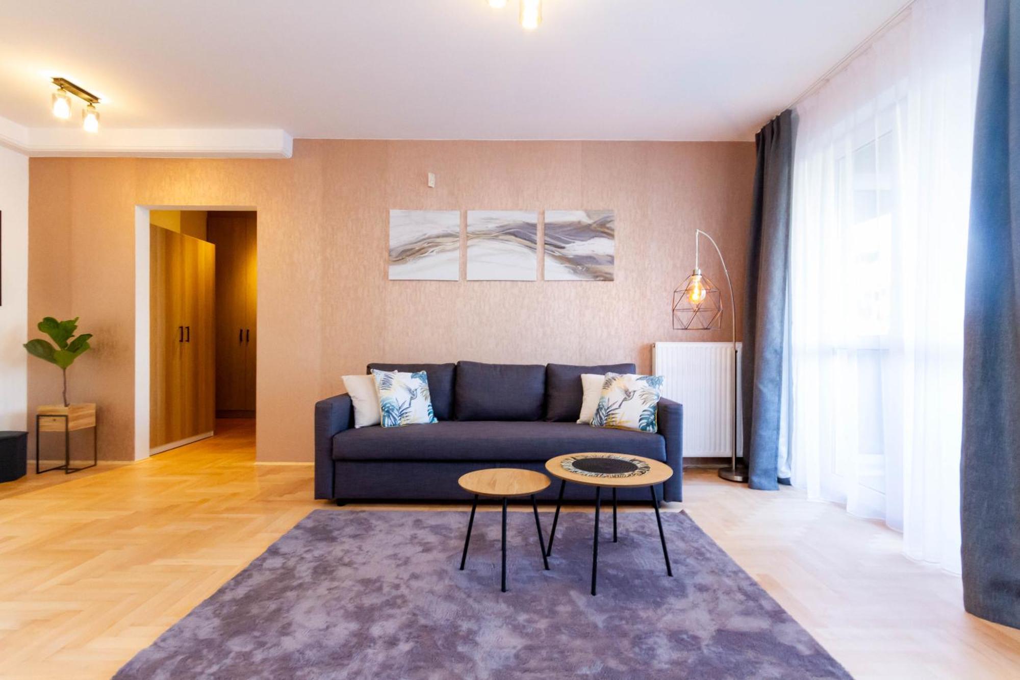 Gozsdu White Raven 105 - Free Parking, Terrace Apartment