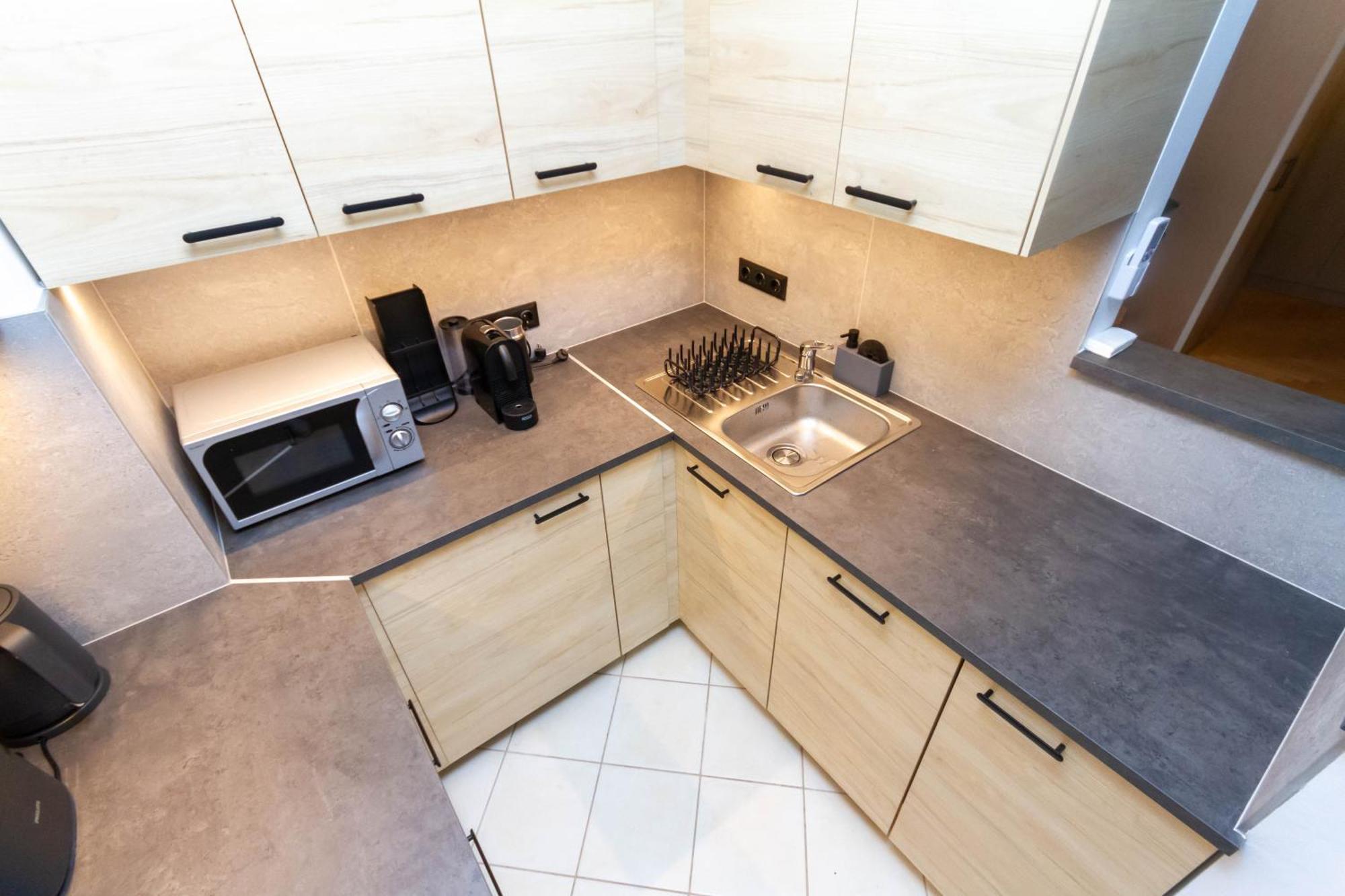 Gozsdu White Raven 105 - Free Parking, Terrace *